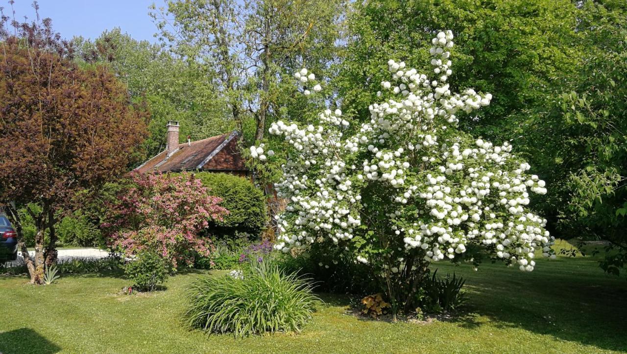 Domaine Du Carouge Hotell Lirey Eksteriør bilde
